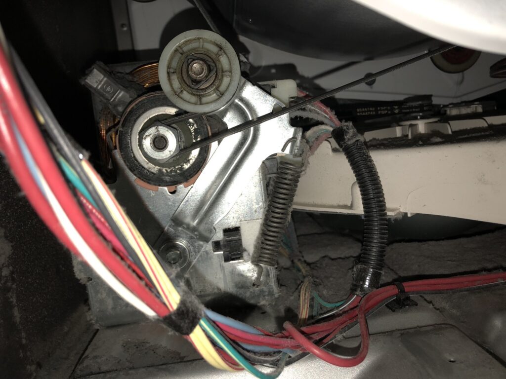 How to Change the Tensioner Pulley of a Dryer