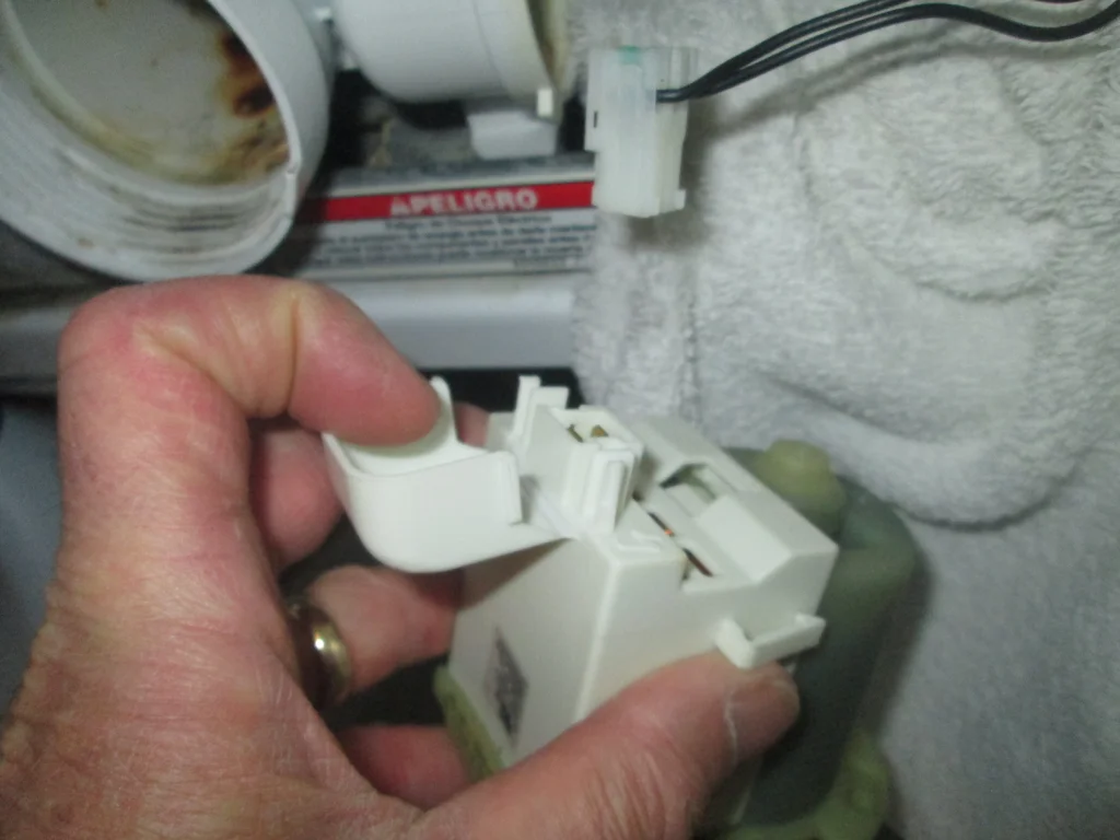 How to Change the Drain Pump of a Dryer
