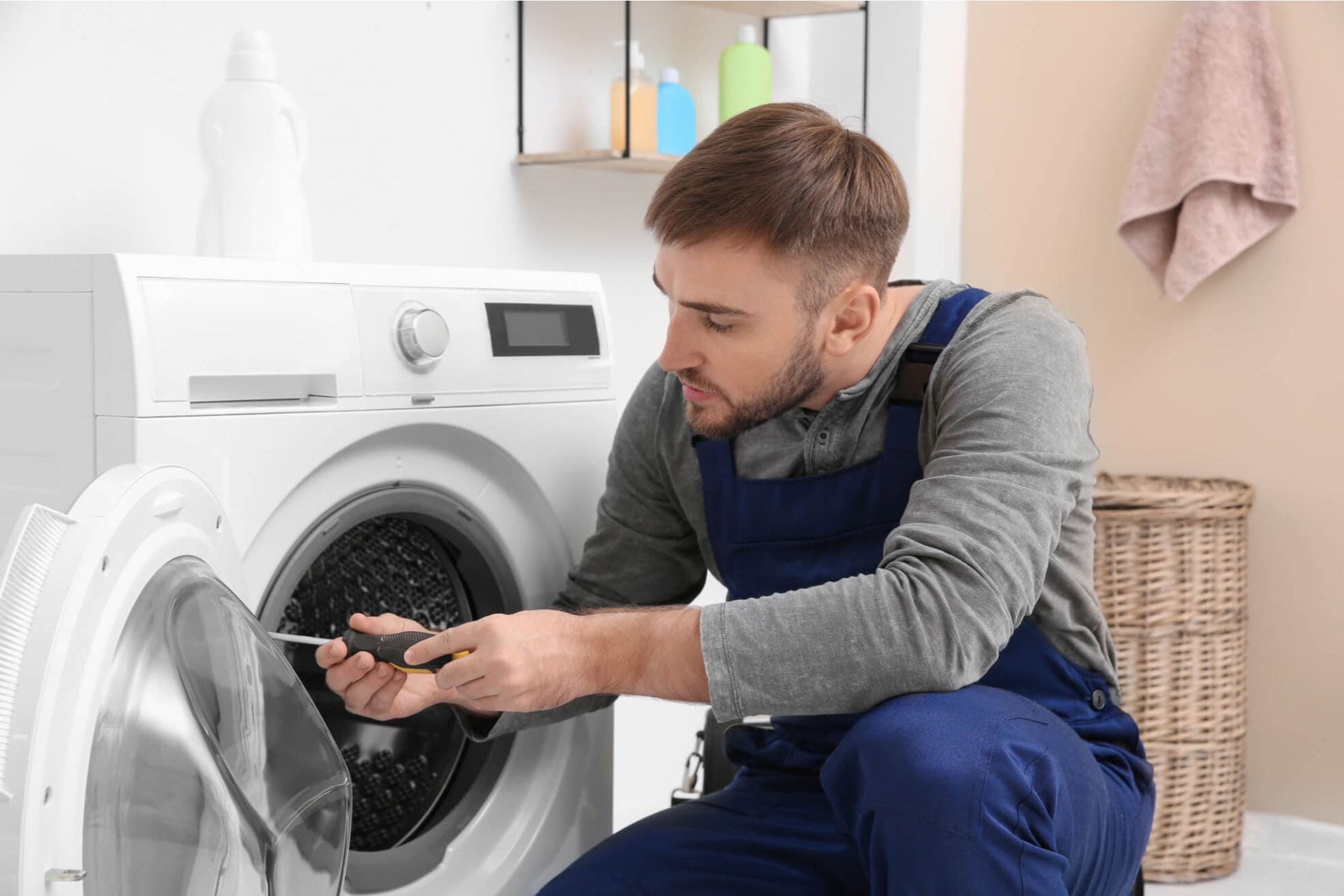 How to Replace the Fuse of a Washing Machine Door
