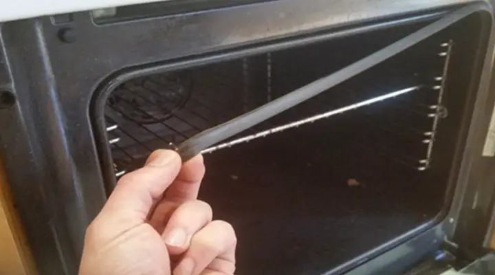 How to Change an Oven Door Seal