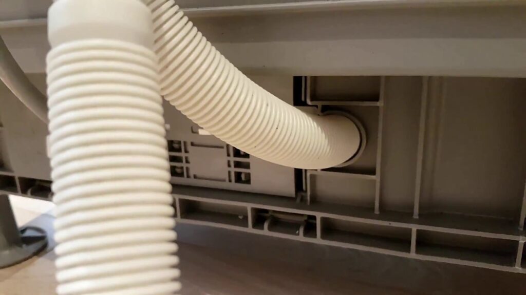 How to Change the Drain Hose of a Dishwasher
