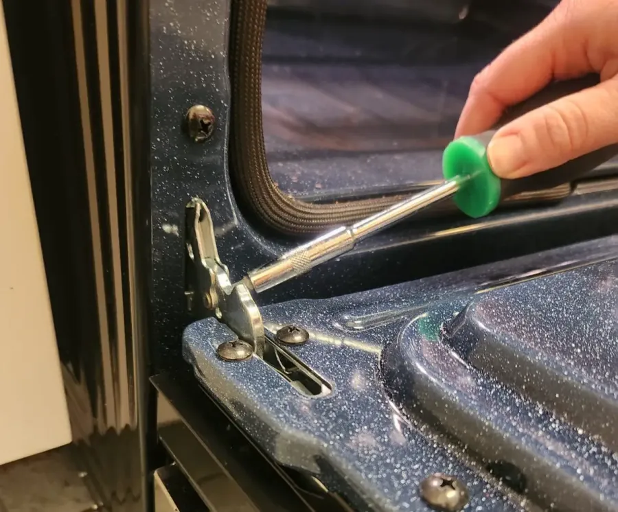 How to Change Oven Door Hinges