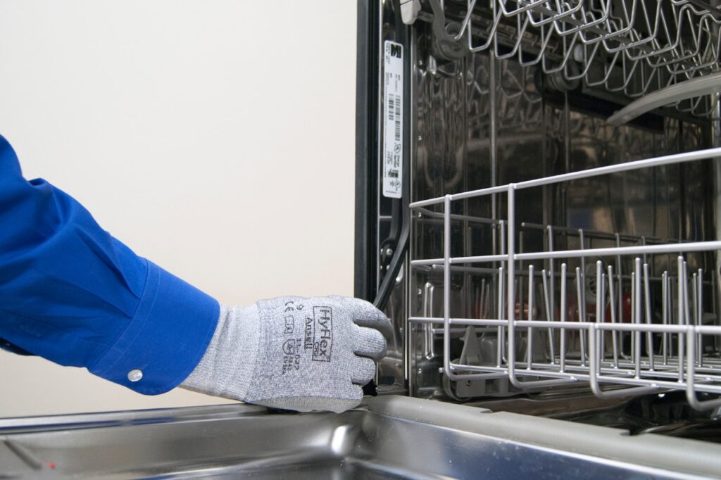 How to Change the Door Bottom Seal of a Dishwasher