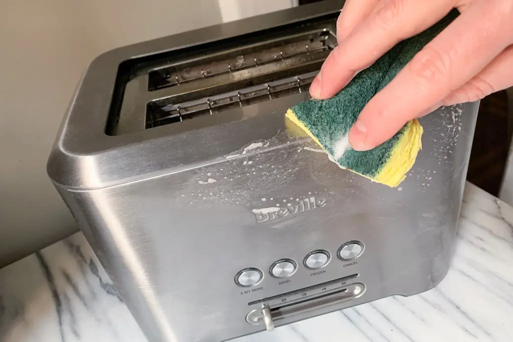 How to Properly Maintain a Toaster?