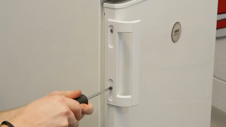 How to Replace a Freezer Handle