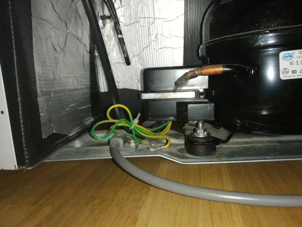 How to Replace a Freezer Power Cable